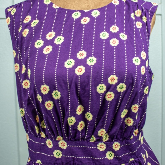 Emily & Fin Purple Floral Cotton Fit & Flare Dress M Lined Pockets Keyhole Back - Picture 2 of 10